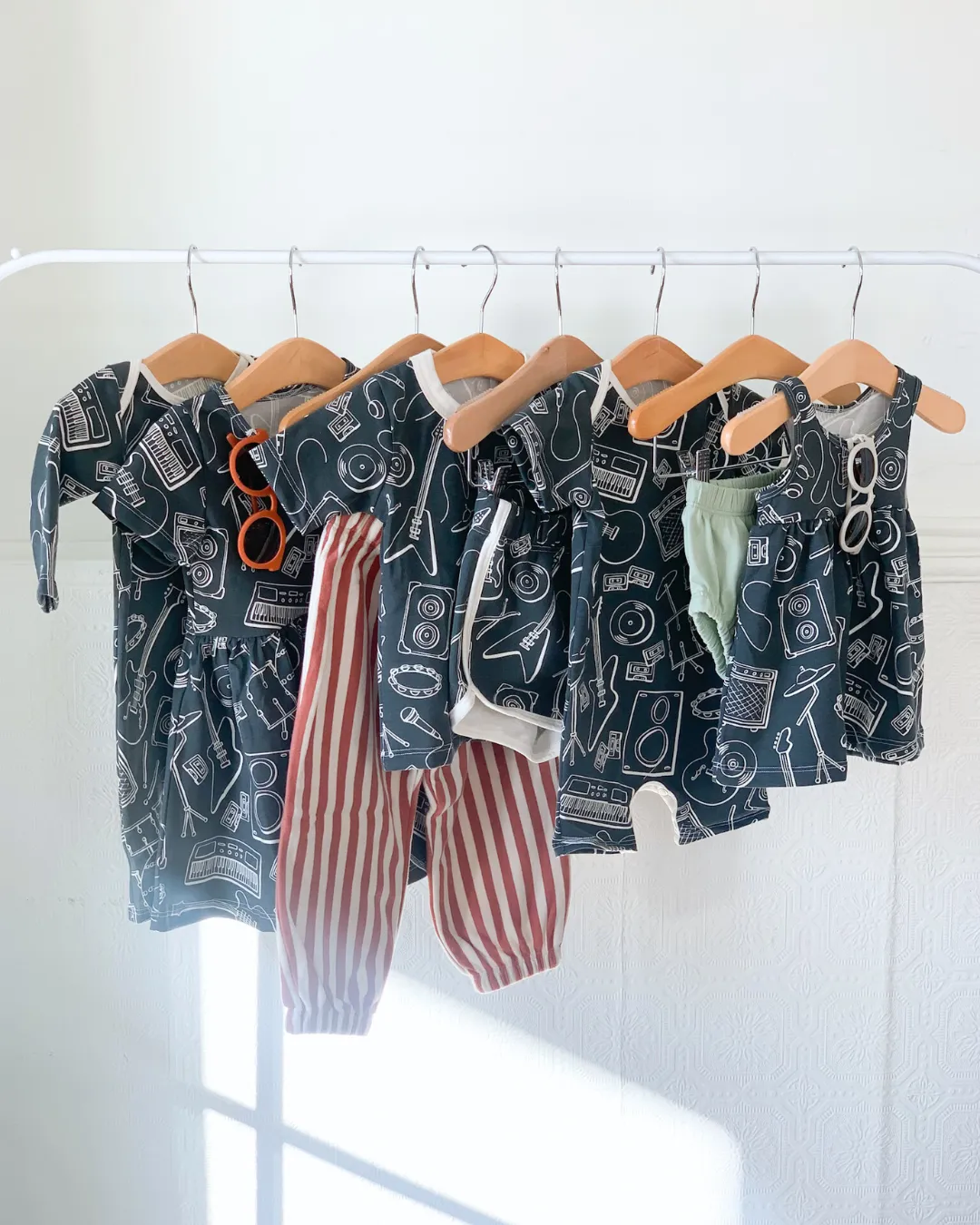 L/S Romper, Rock Band Charcoal
