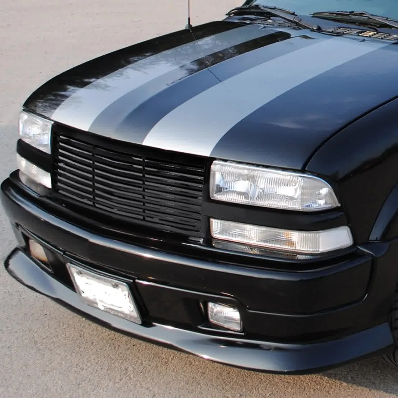 Spec-D Grille Chevy S10/Blazer (1998-2004) [Billet Type] Glossy Black or Chrome